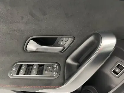 Photo 27 Mercedes Classe A  250 e Hybrid EQ 8G-DCT