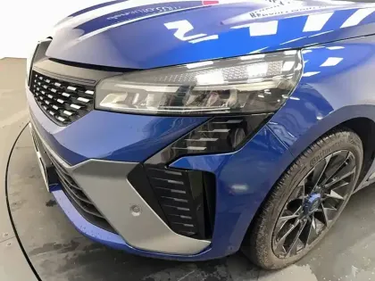 Photo 11 Renault Clio  E-Tech full hybrid 145 ch GSR2