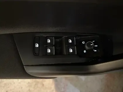 Photo 16 Volkswagen Polo  1.0 TSI 95 S&S DSG7