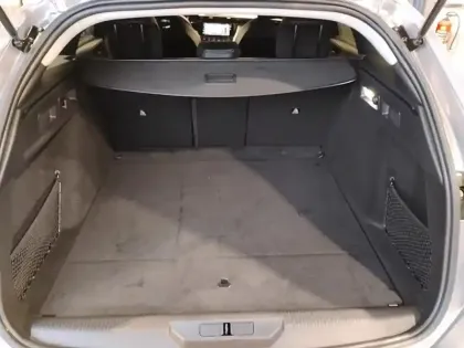 Photo 7 Peugeot 308  SW Hybrid 145 e-DCS6 Allure