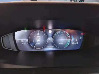 Photo 20 Peugeot 308  SW Hybrid 145 e-DCS6 Allure