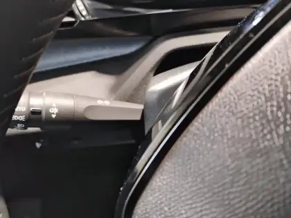 Photo 16 Peugeot 308  SW Hybrid 145 e-DCS6 Allure