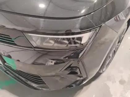 Photo 13 Opel Astra  1.2 Turbo 130 ch BVA8 GS