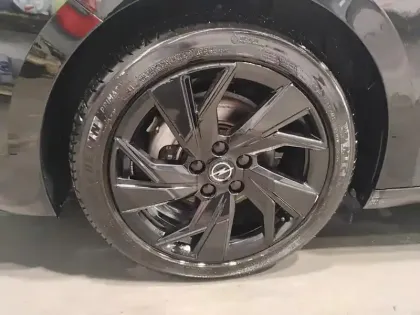 Photo 14 Opel Astra  1.2 Turbo 130 ch BVA8 GS