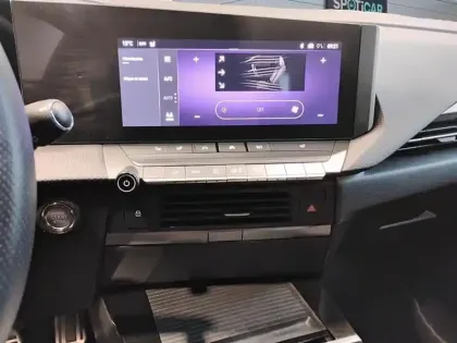 Photo 12 Opel Astra  1.2 Turbo 130 ch BVA8 GS