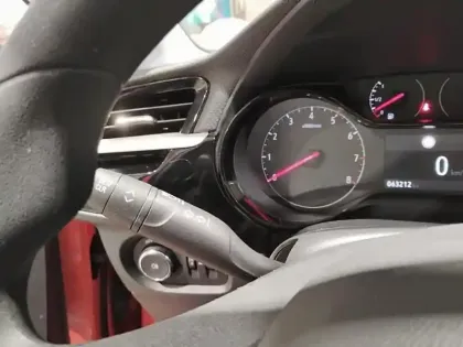 Photo 16 Opel Corsa  1.2 Turbo 100 ch BVM6 Edition