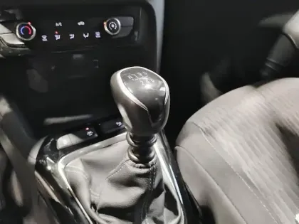 Photo 23 Opel Corsa  1.2 Turbo 100 ch BVM6 Edition