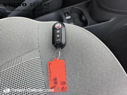 Photo 15 Volvo V60  B4 197 ch DCT7 Plus Style Dark