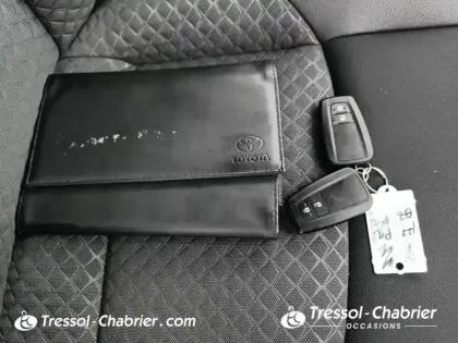 Photo 15 Toyota C-HR  Hybride 2.0L Distinctive