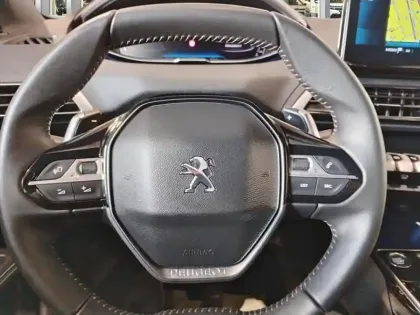 Photo 11 Peugeot 5008  PureTech 130ch S&S EAT8 Allure Pack