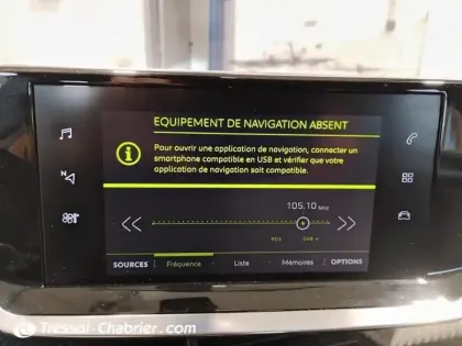 Photo 21 Peugeot 2008  PureTech 130 S&S EAT8 Allure