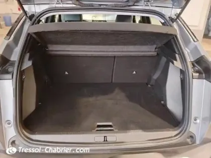 Photo 7 Peugeot 2008  PureTech 130 S&S EAT8 Allure