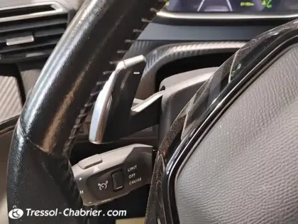 Photo 16 Peugeot 2008  PureTech 130 S&S EAT8 Allure