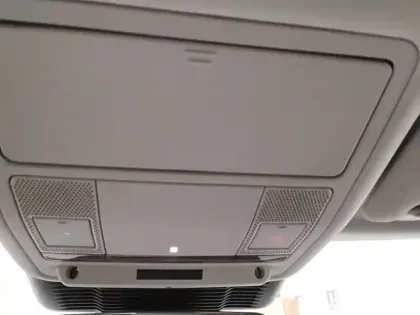 Photo 24 Land rover Range Rover Evoque  Mark I P300e PHEV AWD BVA8