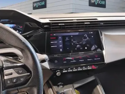 Photo 21 Peugeot 308  BlueHDi 130ch S&S EAT8 GT Pack