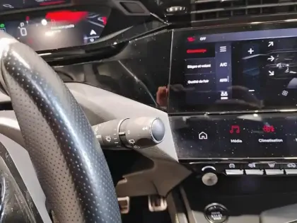 Photo 17 Peugeot 308  BlueHDi 130ch S&S EAT8 GT Pack