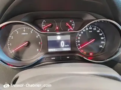 Photo 20 Opel Crossland X  1.2 Turbo 110 ch Innovation