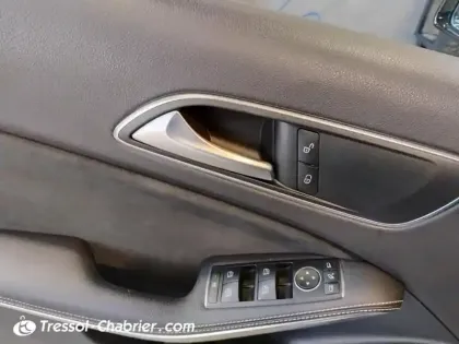 Photo 18 Mercedes Classe A  180 7G-DCT Sport Edition