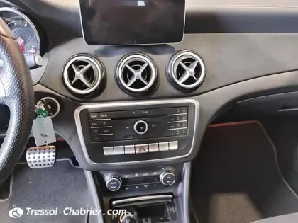 Photo 20 Mercedes Classe A  180 7G-DCT Sport Edition