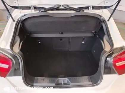 Photo 6 Mercedes Classe A  180 7G-DCT Sport Edition