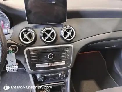 Photo 9 Mercedes Classe A  180 7G-DCT Sport Edition