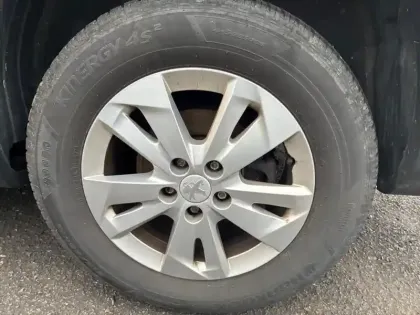 Photo 14 Peugeot Rifter  Long BlueHDi 100 BVM5 GT Line