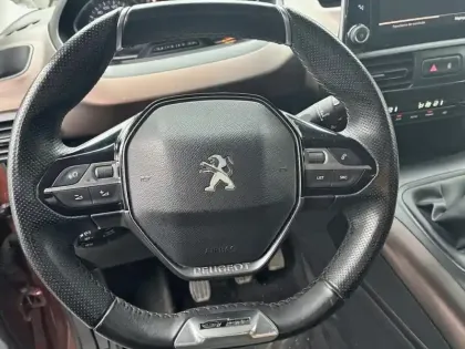 Photo 12 Peugeot Rifter  Long BlueHDi 100 BVM5 GT Line