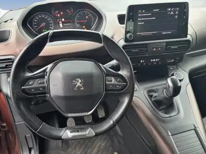 Photo 11 Peugeot Rifter  Long BlueHDi 100 BVM5 GT Line