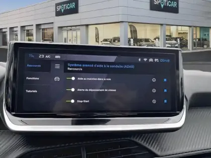 Photo 21 Peugeot 208  Hybrid 110 e-DCS6 Allure