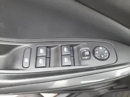 Photo 19 Opel Grandland X  1.2 Turbo 130 ch BVA8 GS Line