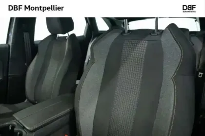 Photo 6 Peugeot 3008 Puretech 130ch S&S EAT8 Active Pack