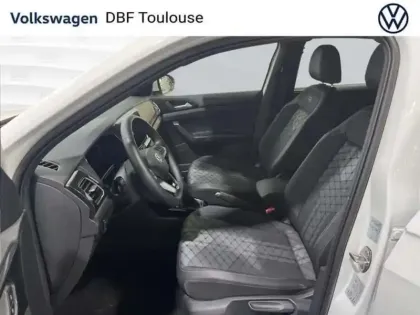 Photo 9 Volkswagen T-cross 1.0 TSI 116 Start/Stop DSG7 R-Line Edition