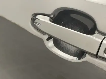 Photo 24 Toyota C-HR 1.8 Hybride 122 Edition