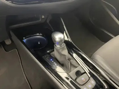 Photo 15 Toyota C-HR 1.8 Hybride 122 Edition