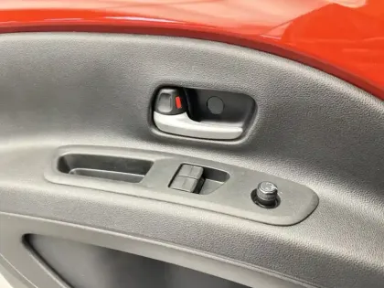 Photo 14 Toyota Aygo 1.0 S-CVT 72 Design