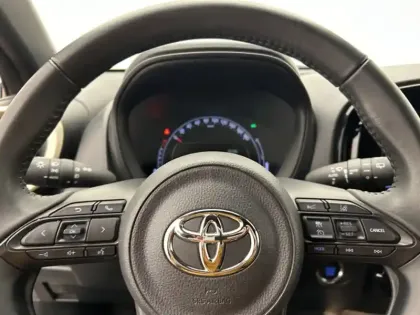 Photo 13 Toyota Aygo 1.0 S-CVT 72 Design Pack Zen + Radars AV/AR