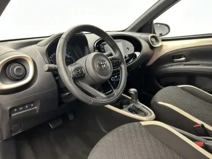 Photo 17 Toyota Aygo 1.0 S-CVT 72 Design Pack Zen + Radars AV/AR