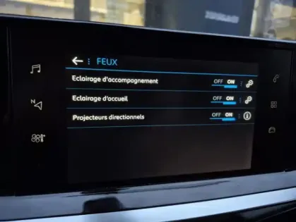 Photo 28 Peugeot 2008 II PureTech 130 S&S EAT8 ACTIVE BUSINESS