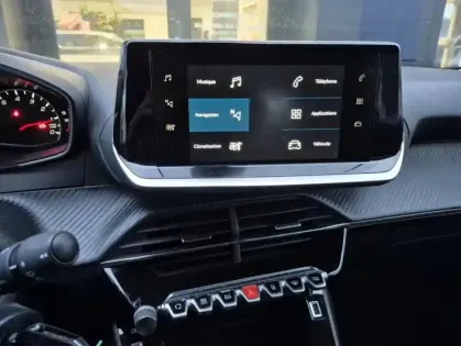 Photo 49 Peugeot 2008 II PureTech 130 S&S EAT8 ACTIVE BUSINESS