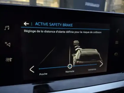 Photo 43 Peugeot 2008 II PureTech 130 S&S EAT8 ACTIVE BUSINESS