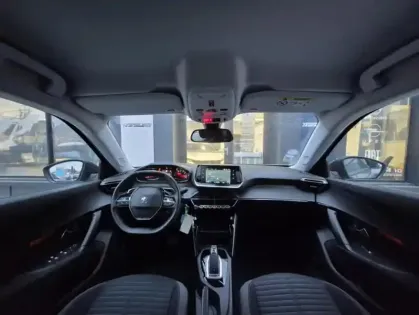 Photo 22 Peugeot 2008 II PureTech 130 S&S EAT8 ACTIVE BUSINESS