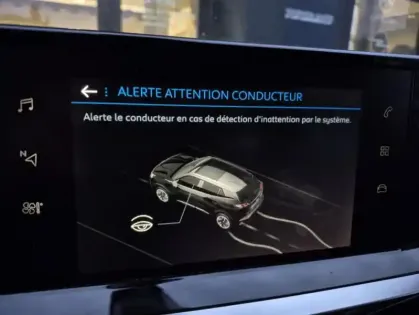 Photo 41 Peugeot 2008 II PureTech 130 S&S EAT8 ACTIVE BUSINESS