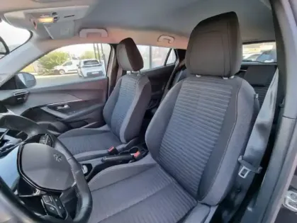 Photo 11 Peugeot 2008 II PureTech 130 S&S EAT8 ACTIVE BUSINESS