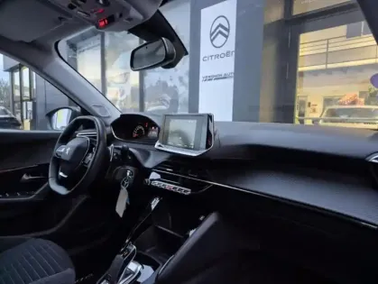 Photo 39 Peugeot 2008 II PureTech 130 S&S EAT8 ACTIVE BUSINESS