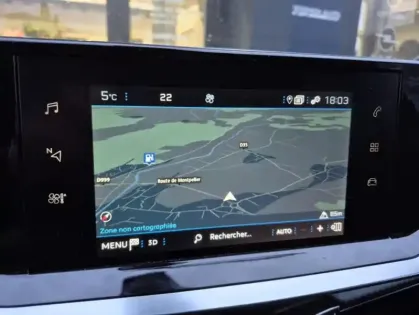 Photo 24 Peugeot 2008 II PureTech 130 S&S EAT8 ACTIVE BUSINESS