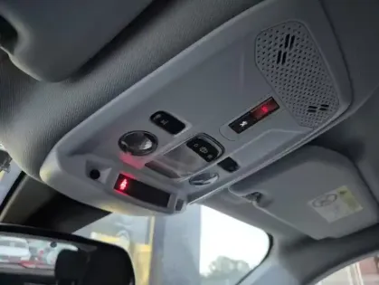 Photo 51 Peugeot 2008 II PureTech 130 S&S EAT8 ACTIVE BUSINESS