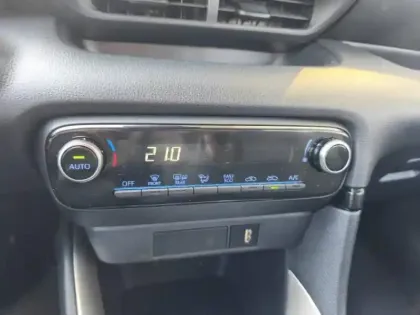 Photo 23 Toyota Yaris Hybride 116h Design PACK CONFORT