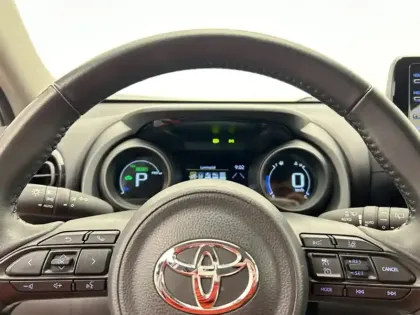 Photo 13 Toyota Yaris 1.5 HYBRID 116H DYNAMIC