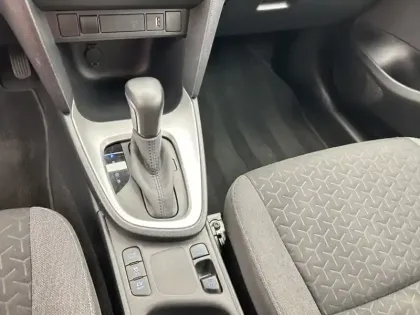 Photo 14 Toyota Yaris 1.5 HYBRID 116H DYNAMIC