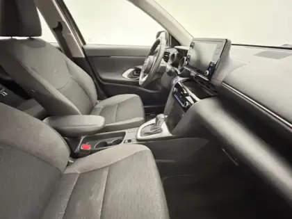 Photo 21 Toyota Yaris 1.5 HYBRID 116H DYNAMIC